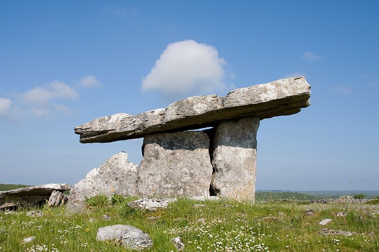 Poulnabrone Dolmen (Irland - The Burren)