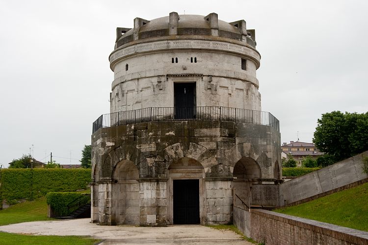 Ravenna * Grabmal des Theoderich (Italien - Loreto - Luzern)