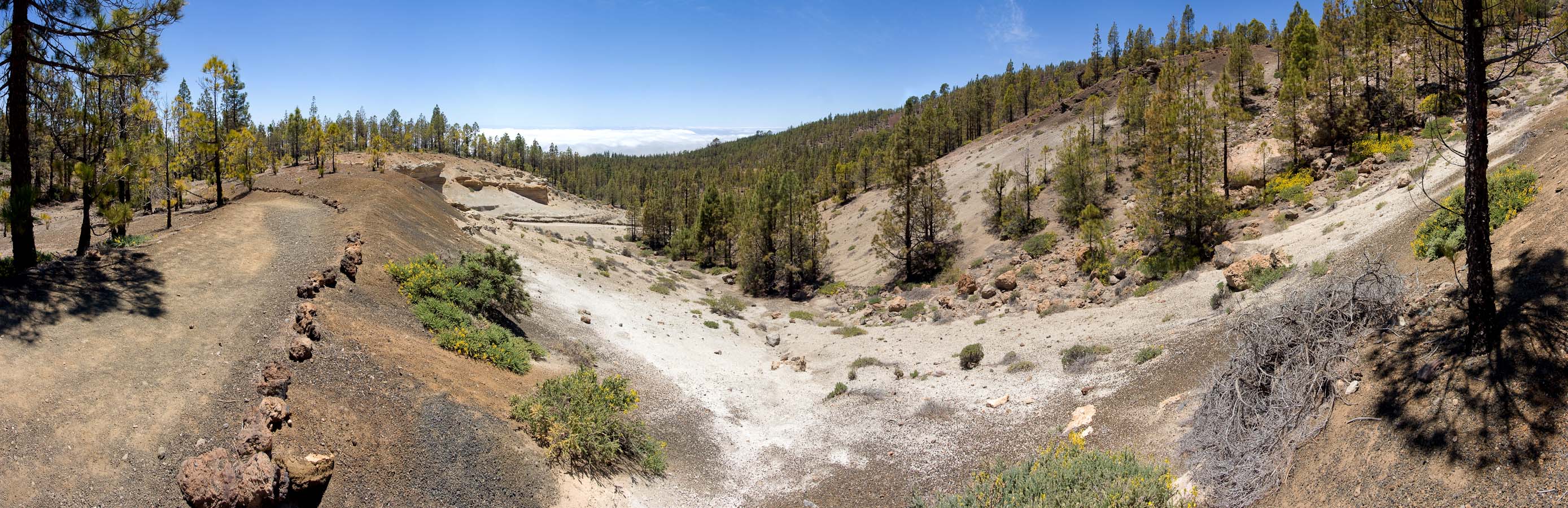 Panorama >> Wanderung zur Mondlandschaft